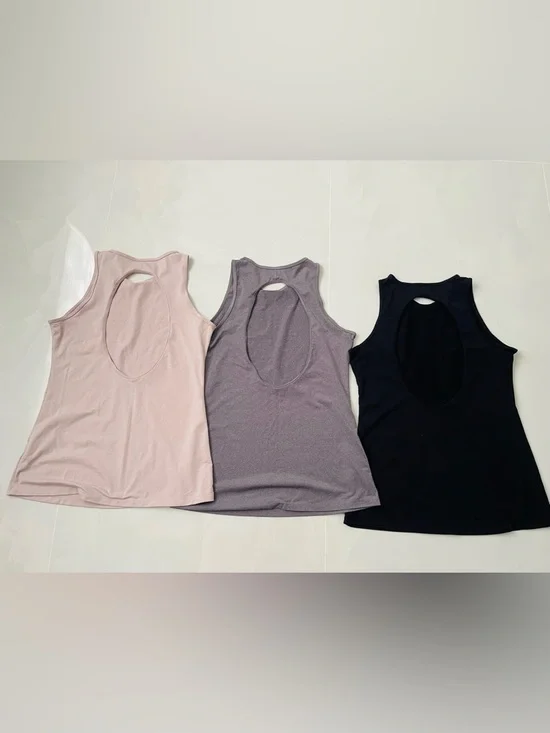 Nike Women’s Cut-Out Back Tank Tops Size S - Set of 3 - Picture 2 of 5